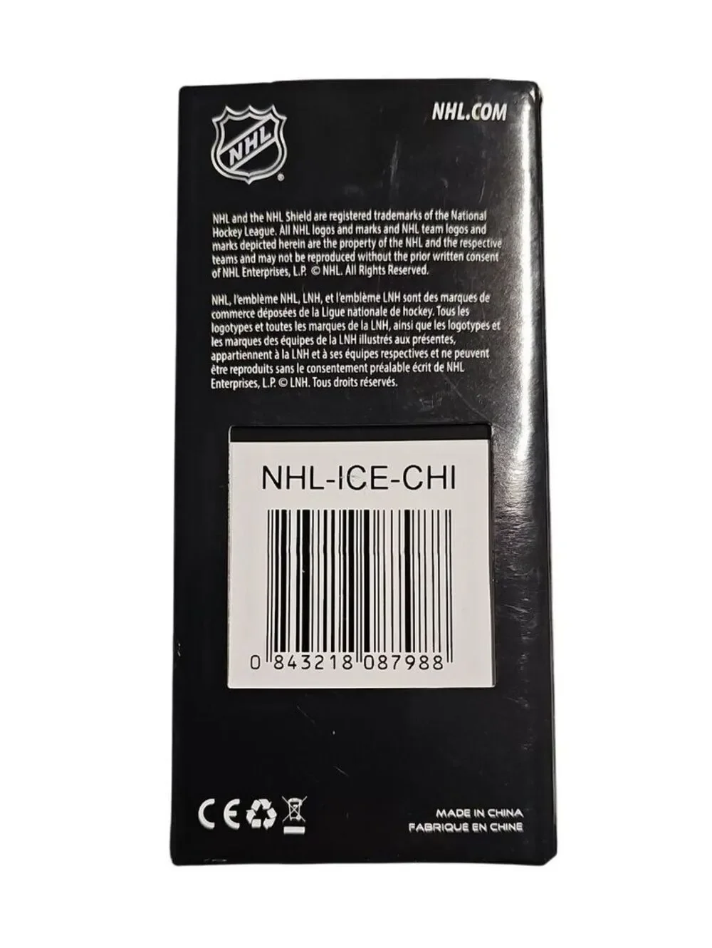 Chicago Blackhawks NHL Watch – Nylon Strap – Needs Battery – Box with Scuffs